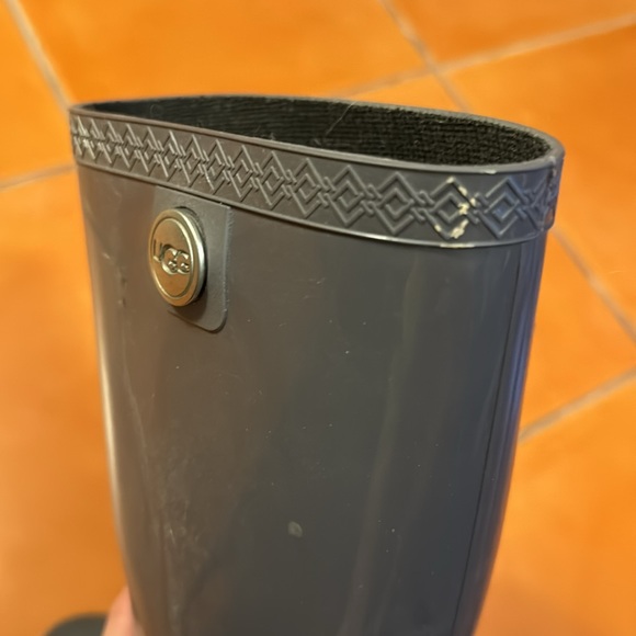 UGG Rain Boots - Picture 7 of 9